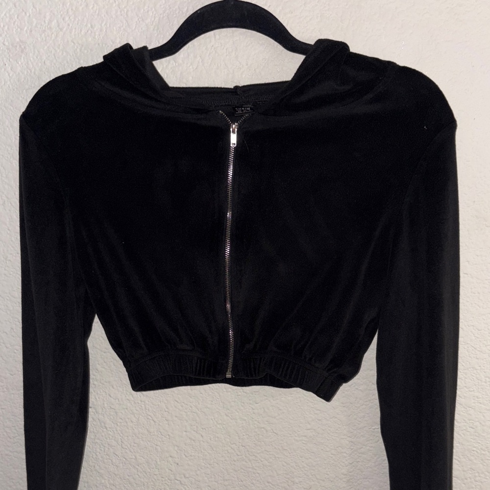 SHEIN Black Velvet Cropped Jacket
